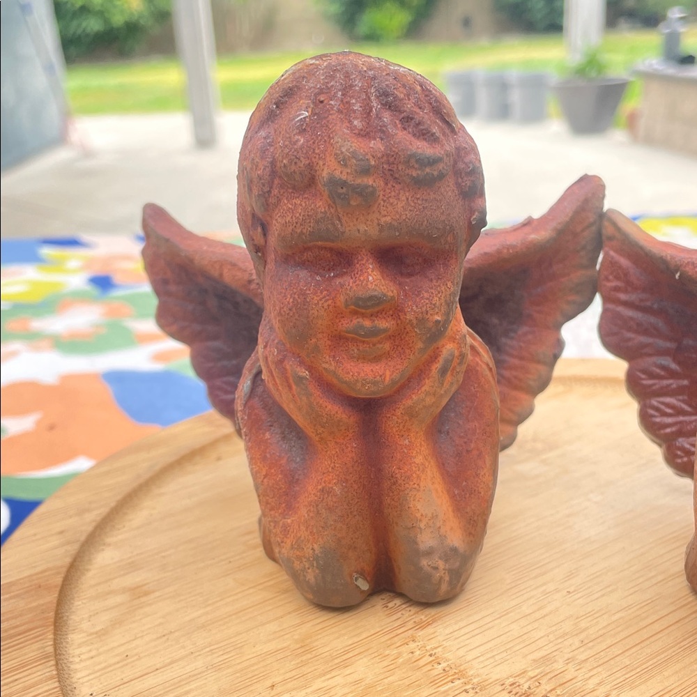 Rustic cast iron Cherub Angel Statues - Picture 2 of 8